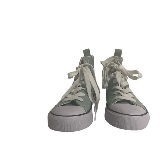 Hot Topic Hi Sneaker Green Bunny Mushroom Frog Womens Size 8 RARE - Picture 9 of 14